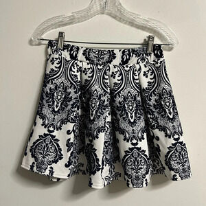 Boohoo  Blue & White Mini Skirt